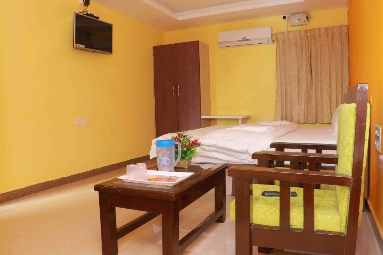 Отель Avm Residency Paramagudi Экстерьер фото
